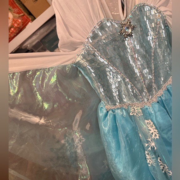 Disney Store Frozen Elsa Costume Dress – Size 5/6 – Excellent Condition - Picture 2 of 7